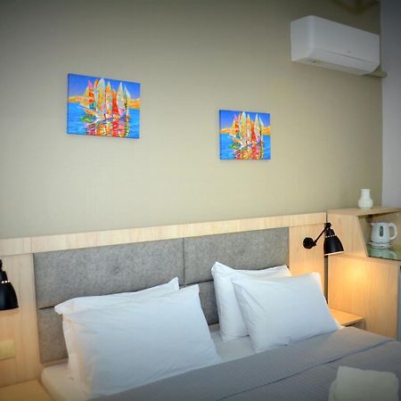 Denis Hotel And Bungalows Korinós 외부 사진